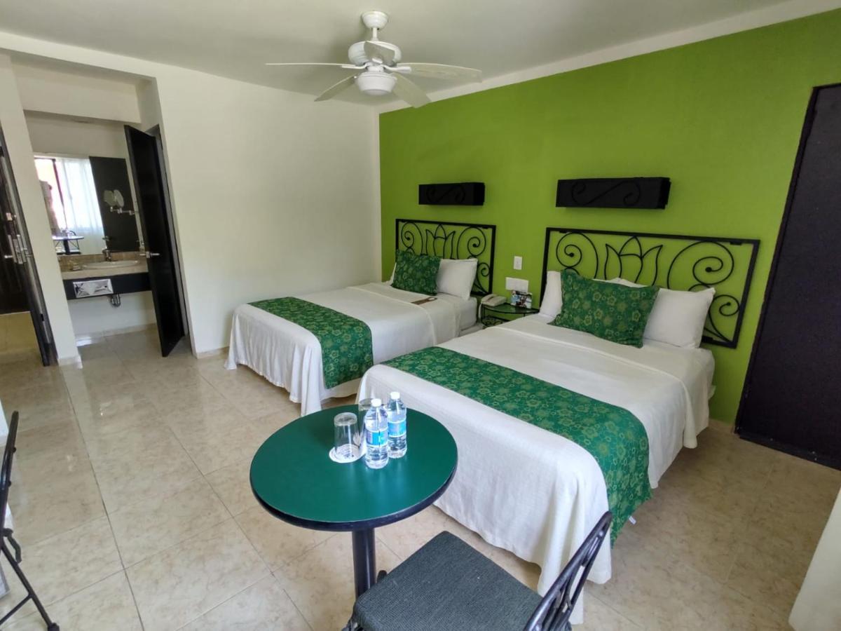 Hotel Maya Tulipanes Palenque Værelse billede
