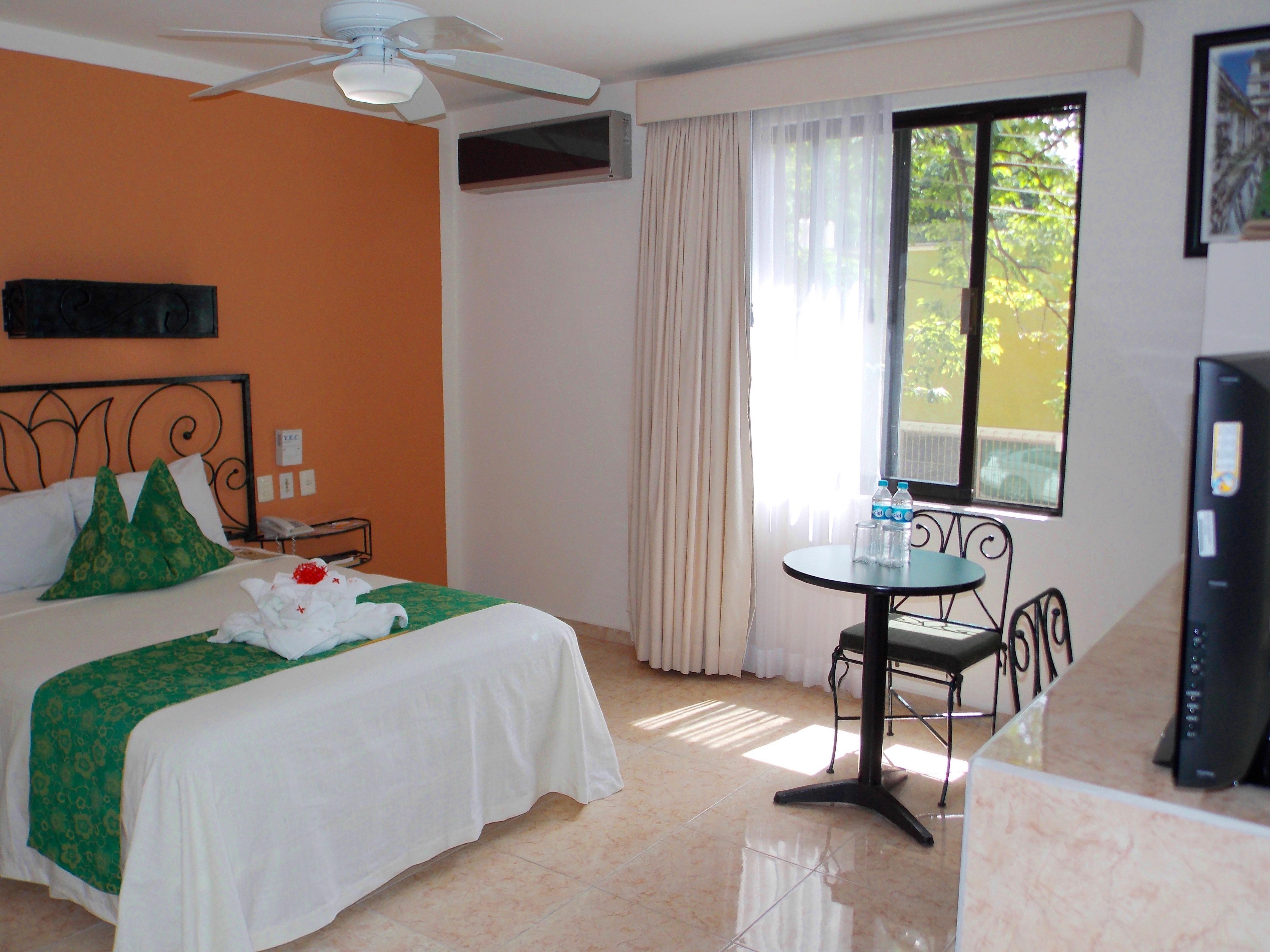 Hotel Maya Tulipanes Palenque Eksteriør billede