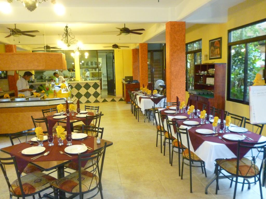 Hotel Maya Tulipanes Palenque Eksteriør billede